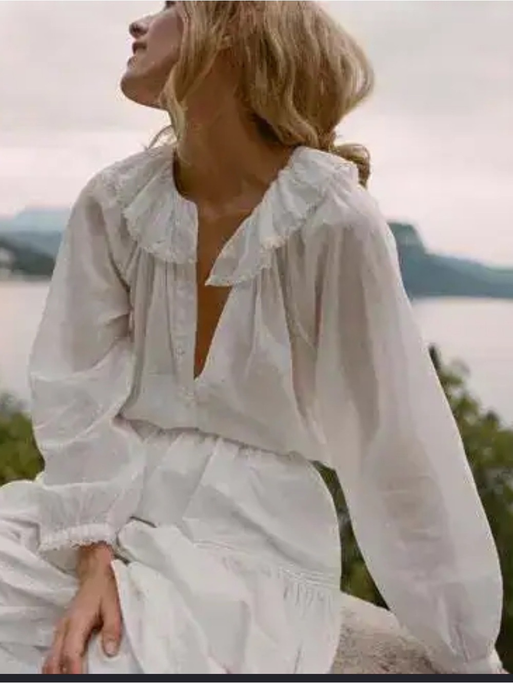 Doen Jean Top White Ruffle-Trim V-Neck Blouse